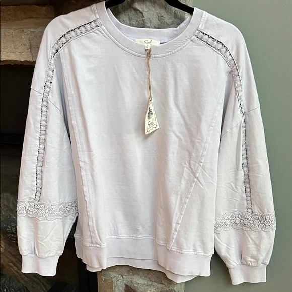 Easel NWT Light Purple/lavender Lace/Crochet Accent Sweatshirt - Picture 3 of 6